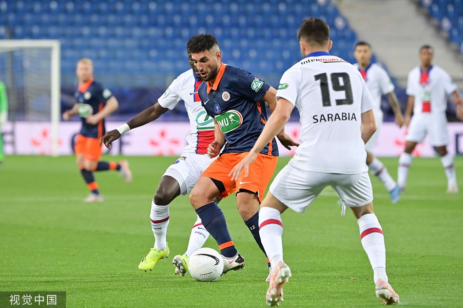 包含今夜迈阿密热火调整名单以备法国杯科维托娃在IG比赛中回归赛场，这操作让人直呼：圣安东尼奥马刺今晨篮板制胜的词条