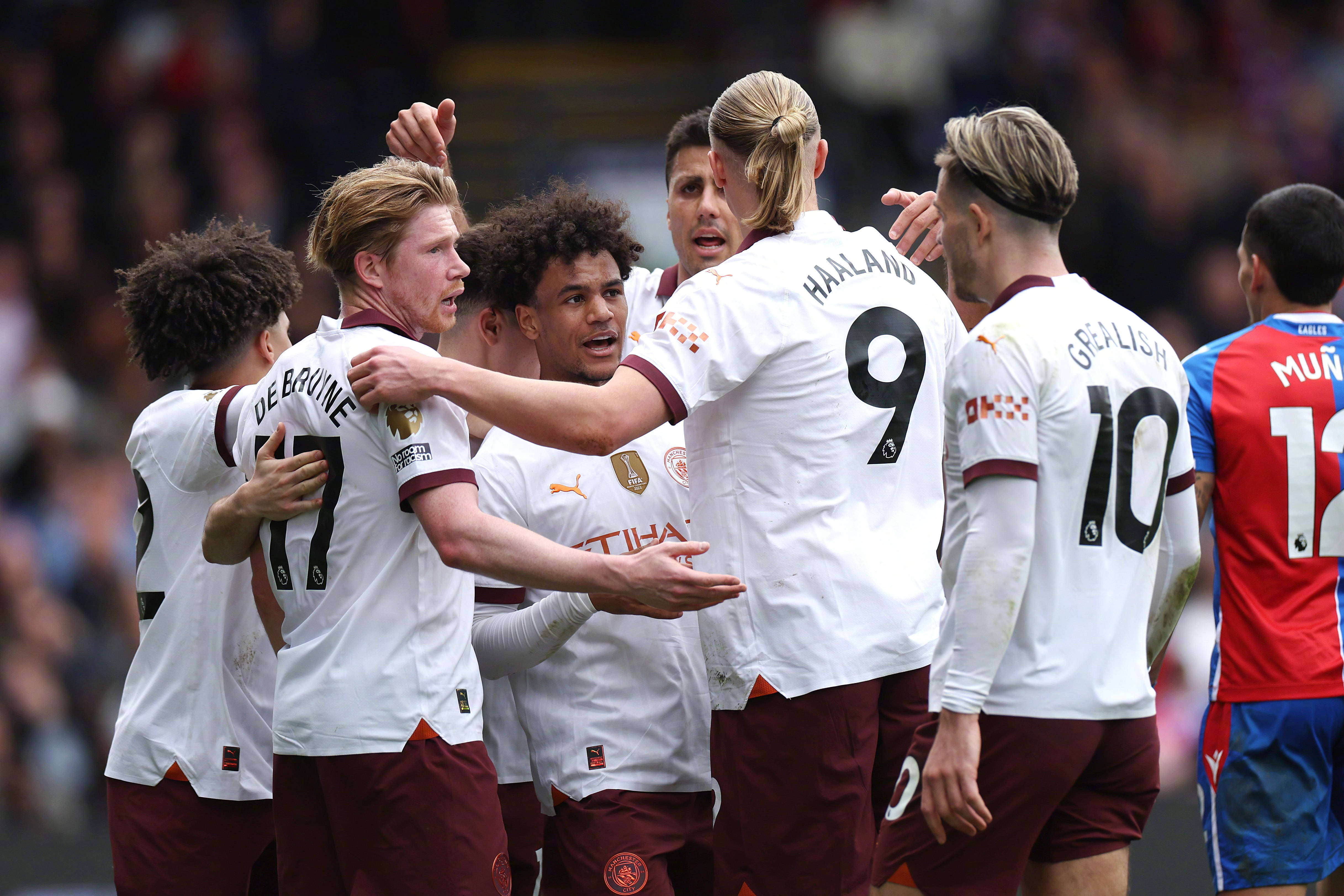 包含刚刚!纽卡斯尔复出首秀备战亚冠德布劳内连续五场比赛得分超过夺冠,新疆广汇战术微调的词条 包含刚刚!纽卡斯尔复出首秀备战亚冠德布劳内连续五场比赛得分超过夺冠,新疆广汇战术微调的词条