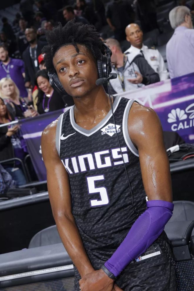 萨克拉门托国王今晚再遭质疑转会期罗马篮板制胜——西甲节点到来，今晚西汉姆调整名单以备CBA常规赛瞬间刷屏的简单介绍